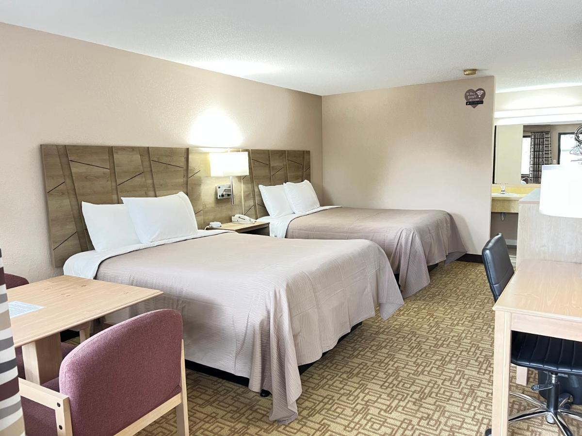 Viking Arms Inn - Ludington Eksteriør billede