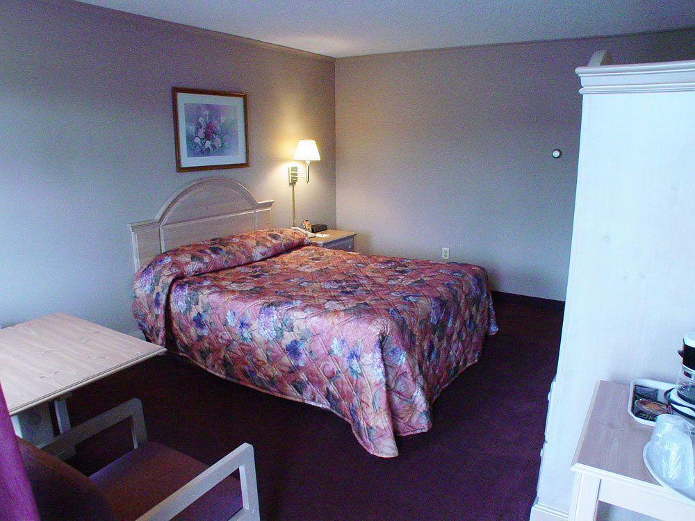 Viking Arms Inn - Ludington Eksteriør billede